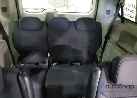 2010 Dodge Grand Caravan Hero z USA, uszkodzony, nr VIN 2D4RN3D14AR403311